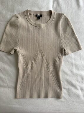 Express Short Sleeve Ribbed Knit Top in Light Beige